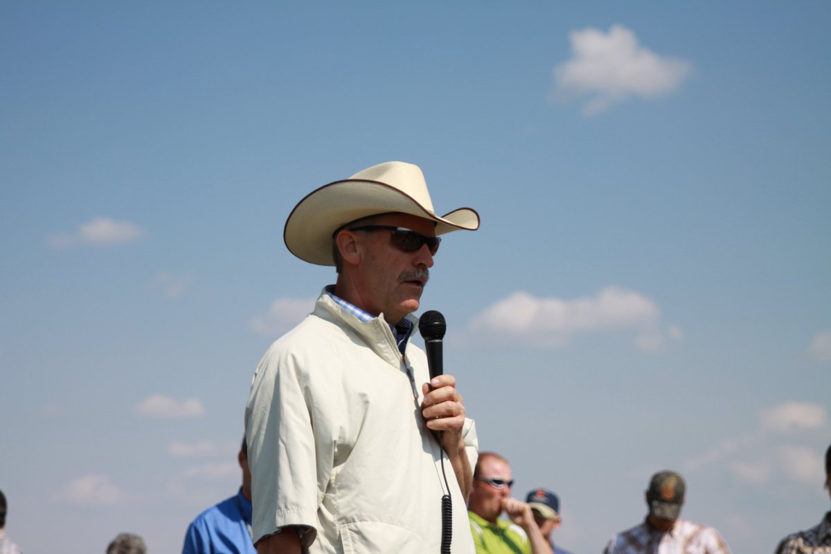 DrBart_Beef's tweet image. edition.pagesuite.com/infinity/artic… - Ag extension &apos;implicit,&apos; not &apos;explicit&apos; at U of S 

#LardnerLab #AppliedBeefForageResearch