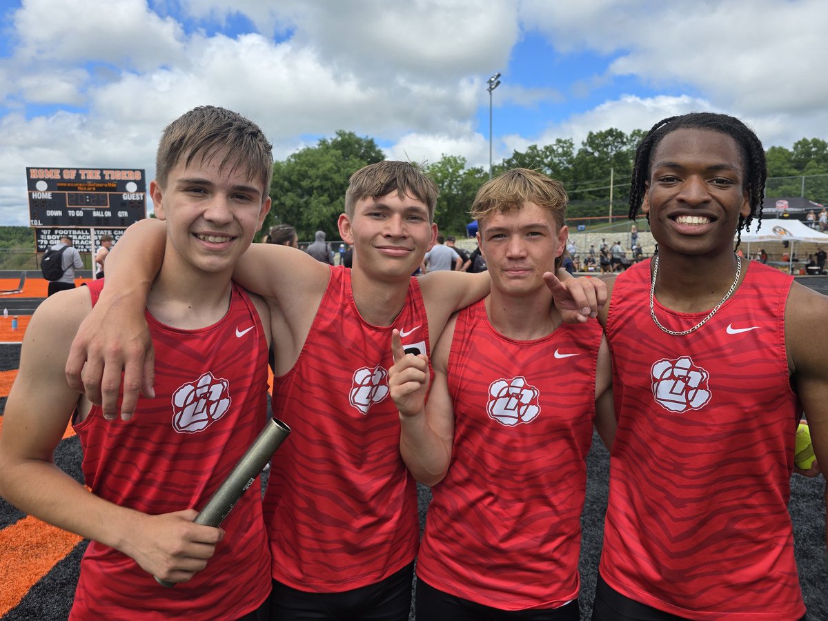 Ozark Track tweet media
