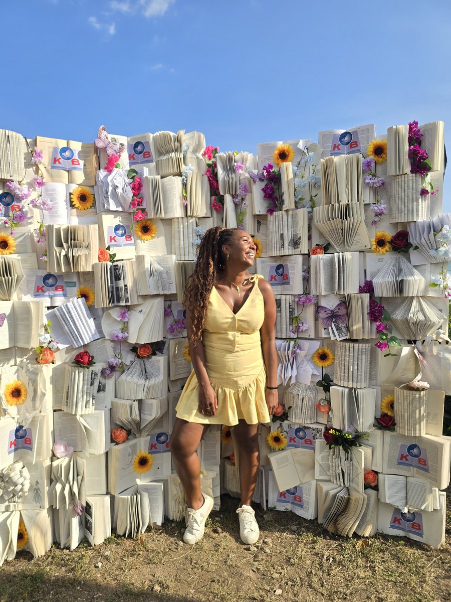 Find me between the pages 🇯🇲📚
<a href="/calabashfest/">Calabash Festival</a> 
#Calabash2025