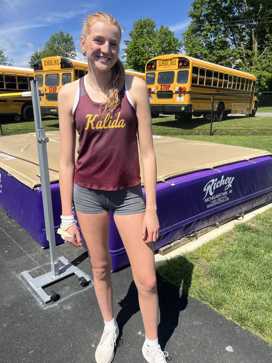 WildcatTFXC's tweet image. Proud of how our athletes carried themselves, stepped up in big moments, and competed all day long. This meet had 20 schools and was as tough a district as they come. 9 girls events and 6 boys events moved on! That is a huge number. #WildcatPride #NotDoneYet #OneMoreWeek