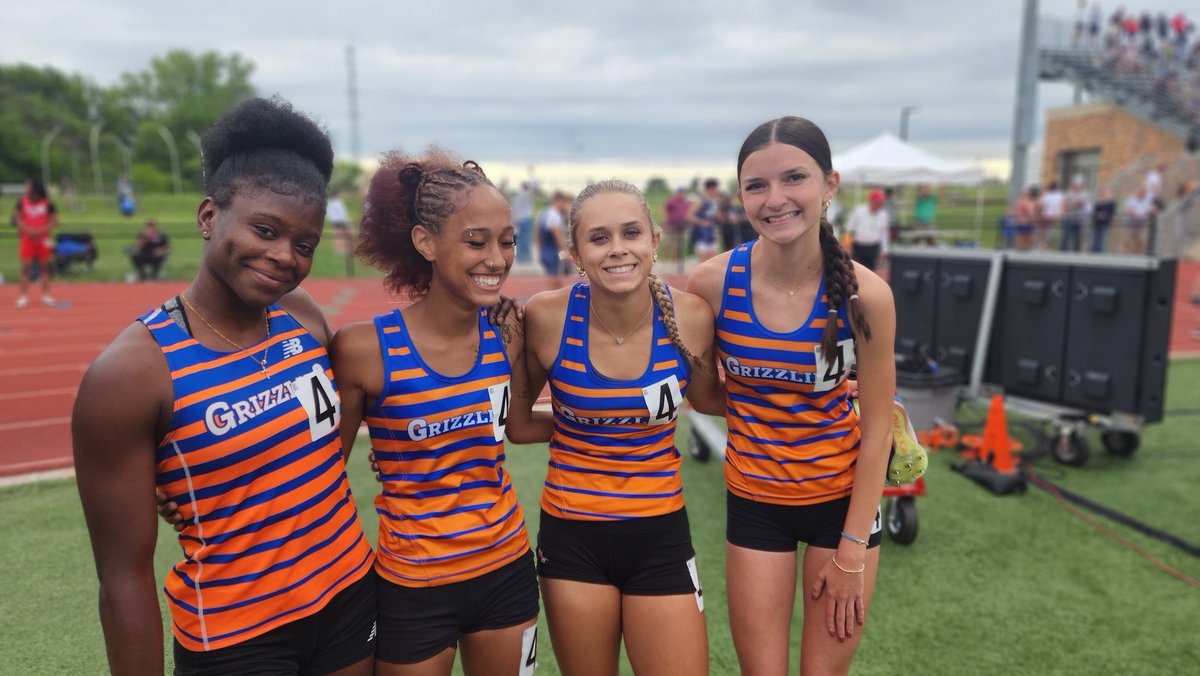 NPGrizzliesTF's tweet photo. Congrats to the girls 4x400 (J. Goodson, K. Hayes, A. Anderson, A. Abunaw) on their 2nd place finish at Sectionals. 
#StateQualifier #TicketPunched
🎟  👊 | 🐻 ⬇️ https://t.co/PlL3hffWAy