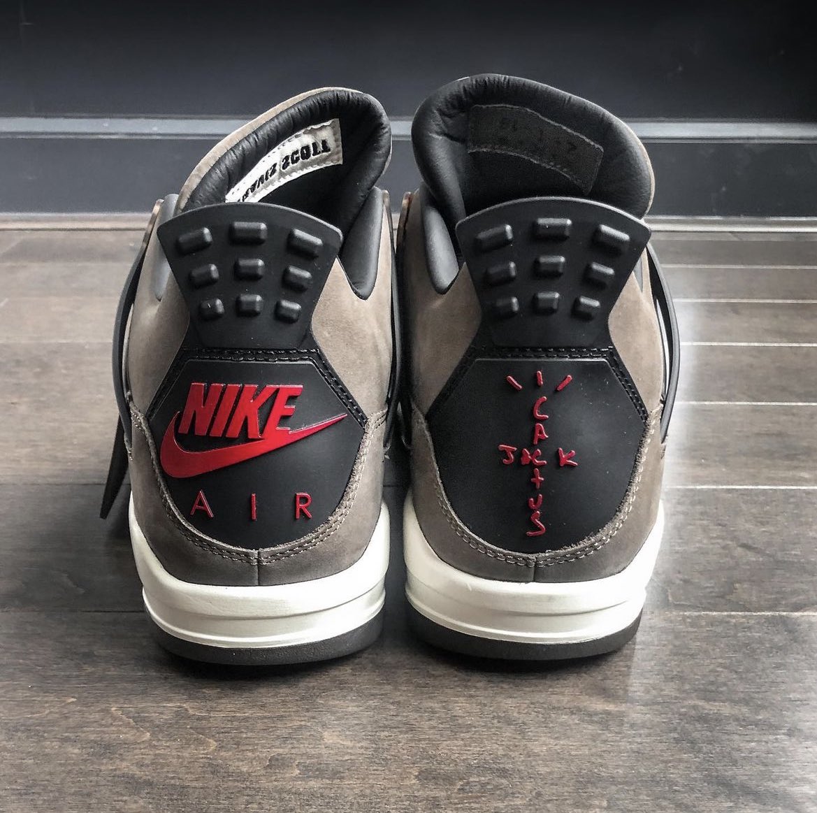 houseofheat's tweet image. Travis Scott x Air Jordan 4 F&amp;amp;F 🫒