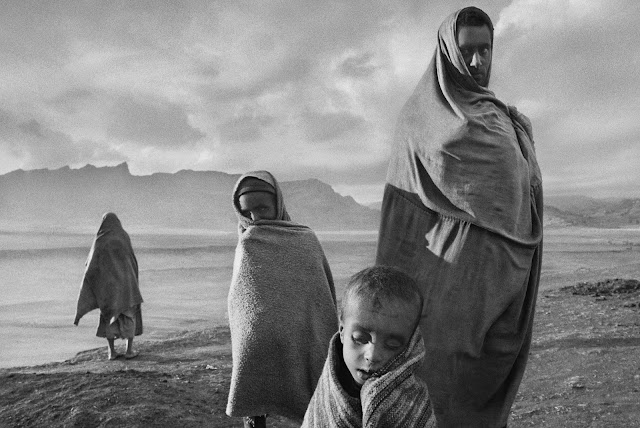 E' morto Sebastião Salgado, il fotografo franco-brasialiano che ha posto la sua arte a servizio degli oppressi e di ogni vita dolente