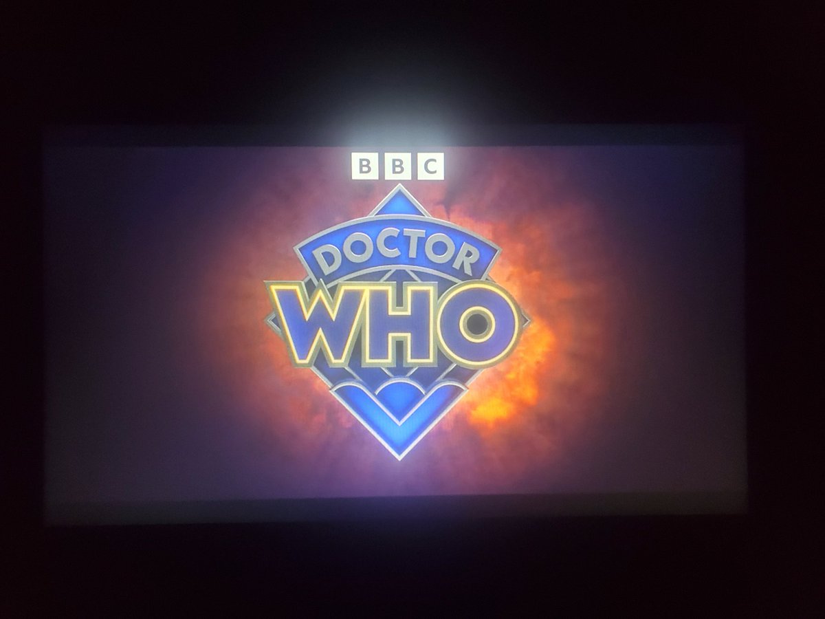 PoppyTyl's tweet photo. C'est partie pour l'épisode de Doctor Who de la semaine ! 🍿📺
De retour avec la petite équipe, j'avais vraiment hâte de pouvoir les revoir j'avoue.
Déjà l'avent derrière épisode de cette saison 🥺
Saison 02 Épisode 07 🎬
#DoctorWho2023
#Saison02
#NW https://t.co/aS64QKukbk