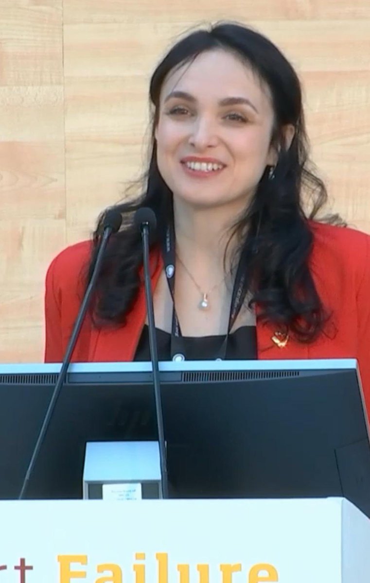 #HeartFailure2025 Congress
&gt;5,400 attendees 
-reconected with friends
-making new memories 
-presenting&amp;discussing #arrhythmias in #HeartFailure 
-chairing 2 sessions: about #rhythm and #HF 
Grateful&amp; honoured to be part of this amazing community and great collaboration@escardio
