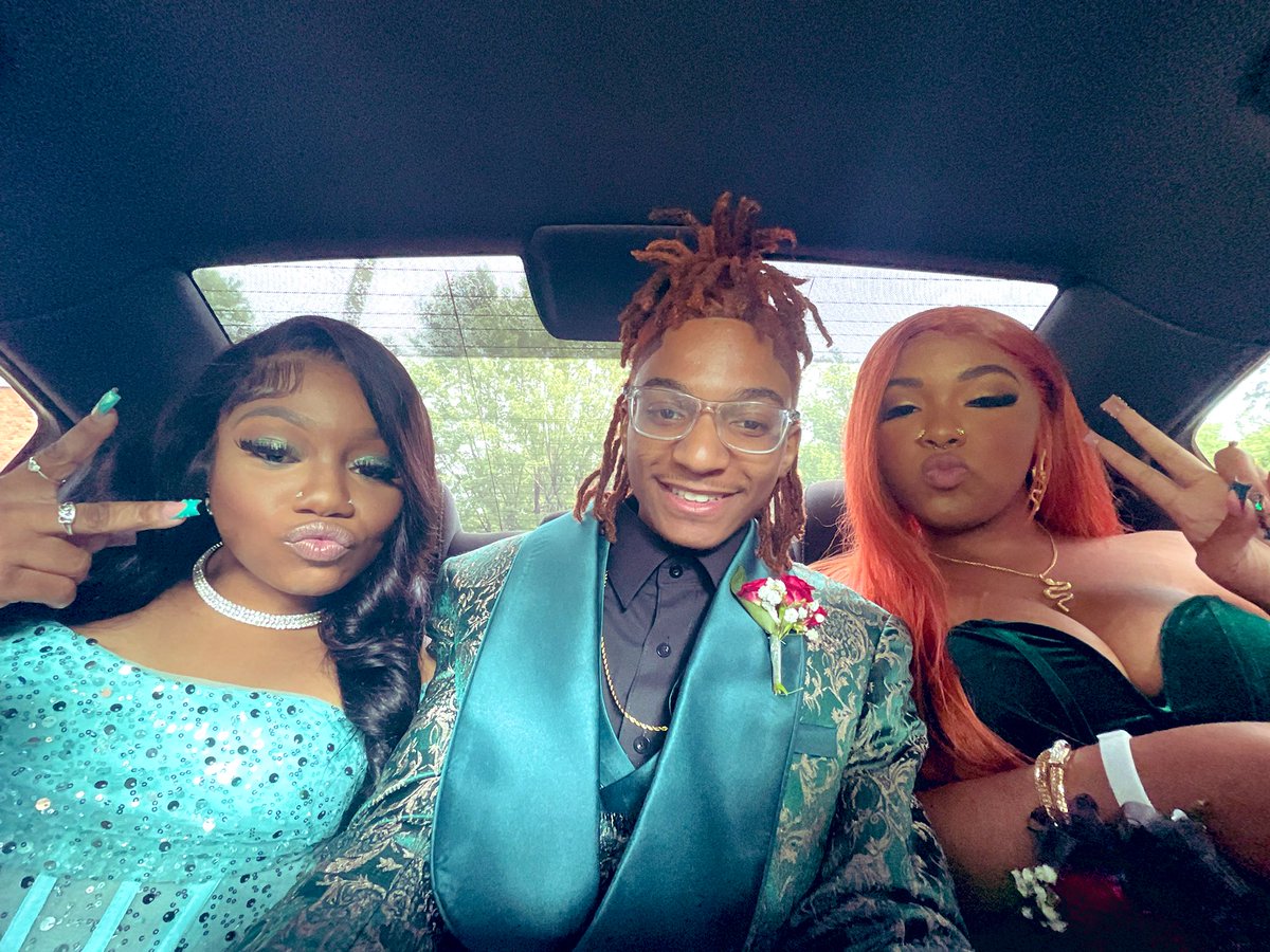 FeinN2badd's tweet image. Did we eat em up? ✨#prom2025