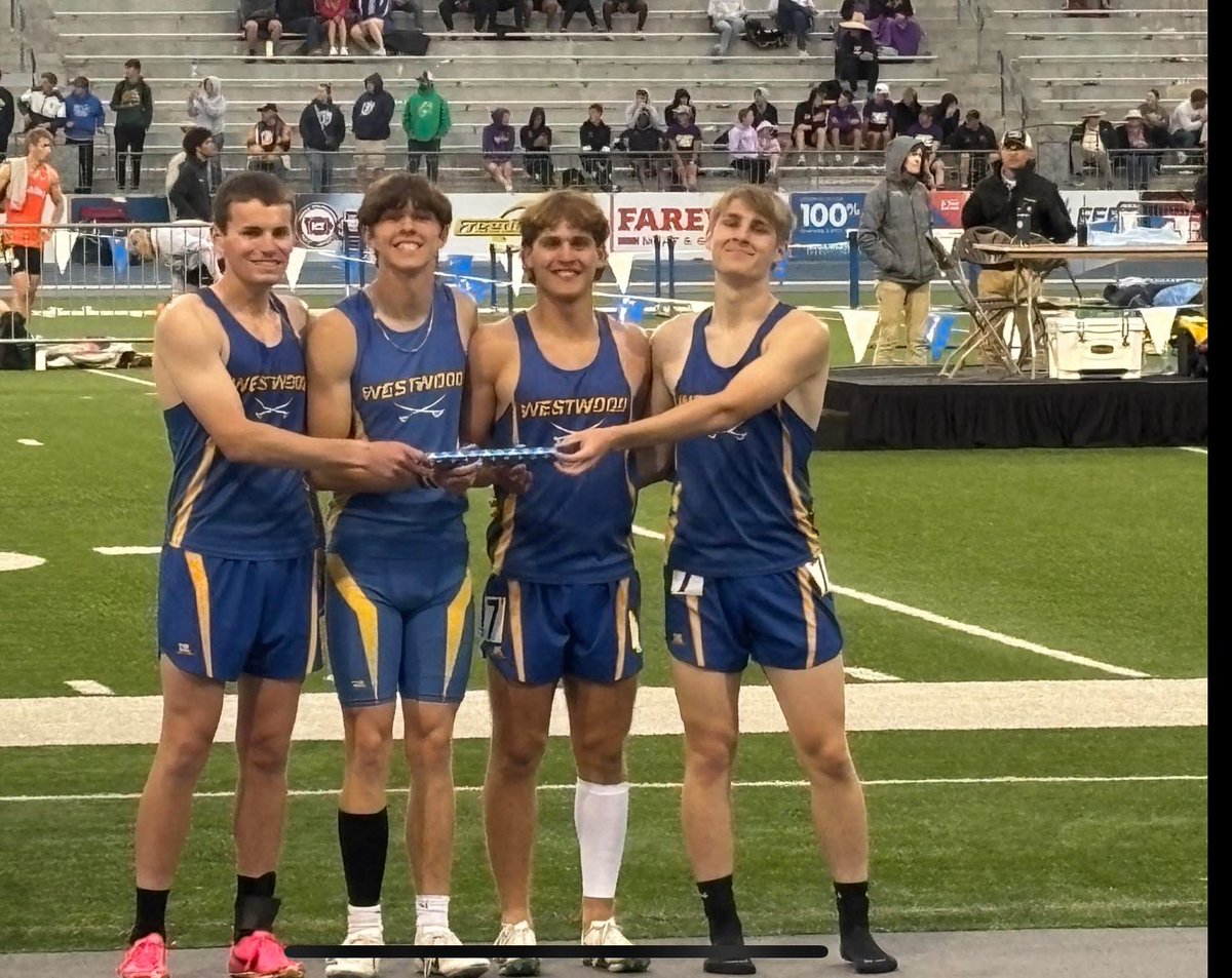 THE BLUE OVAL 

4x400 Meter Relay Squad ends the season on a high note with a top 6 finish!! 
Morris
Benjamin
McFarland
Dewald 

AMAZING SEASON BOYS!!💪💪