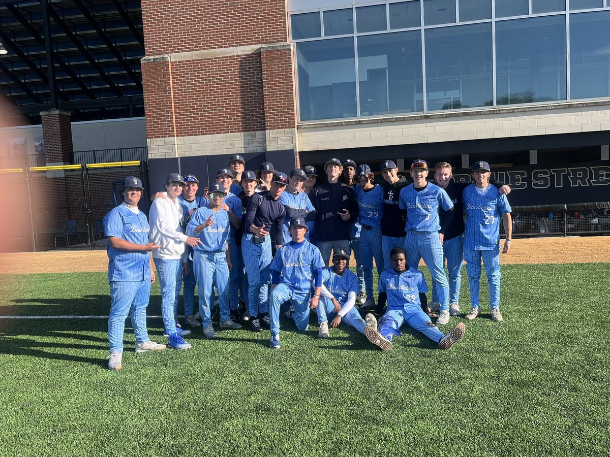 Sectional Champs! Bengals win 4-0 over Elyria Catholic! Outstanding pitching by RJ Scoville and Ethan  Haug! A big sixth inning by the whole team! Bengals advance to the District Semi Finals ⚾️🐅!!