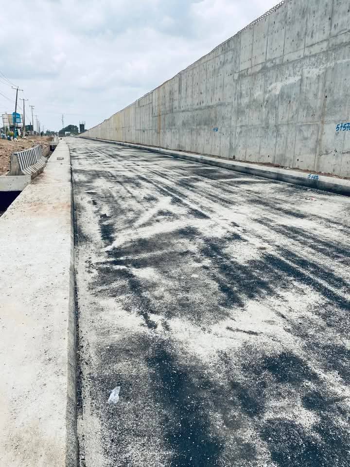 The ongoing construction of the City Gate Flyover's diversion and walkway is progressing on the right hand side when coming from Chanchaga. #NewNiger #NigerState #Minna #reelsviralシ

#NewNiger