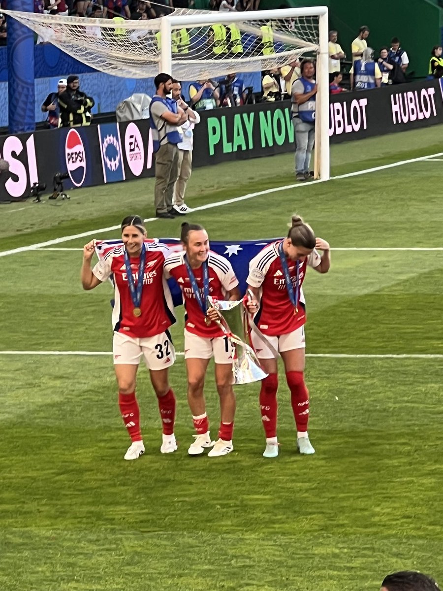 russellquirk's tweet image. Winners

@ArsenalWFC #UWCLfinal