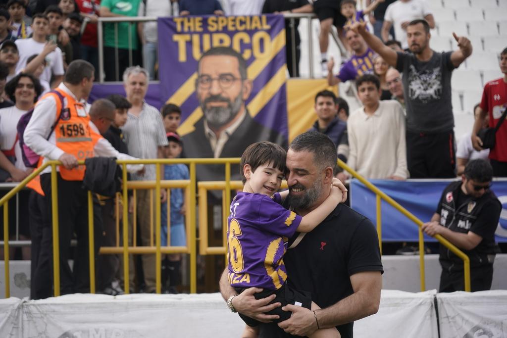 THE SPECIAL TURCO 😍 

Babalar sözünü tutar...