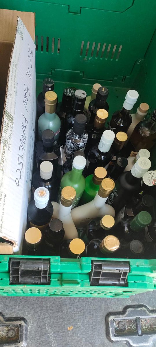 Cooperativas Agro-alimentarias Jaén (@coopsagroja) on Twitter photo #SOLIDARIDAD- <a href="/CoopsAgroJA/">Cooperativas Agro-alimentarias Jaén</a> ha donado solidariamente todos los aceites aportados por las cooperativas asociadas para su exposición en <a href="/ExpolivaOficial/">Expoliva 2025</a>, a <a href="/Caritasjaen/">Cáritas Jaén</a>, con la finalidad de ayudar a las personas necesitadas. Se han sumado también <a href="/JaencoopGrupo/">Jaencoop Grupo</a> y @ANEO.
#aceites #SOLIDARIDAD- <a href="/CoopsAgroJA/">Cooperativas Agro-alimentarias Jaén</a> ha donado solidariamente todos los aceites aportados por las cooperativas asociadas para su exposición en <a href="/ExpolivaOficial/">Expoliva 2025</a>, a <a href="/Caritasjaen/">Cáritas Jaén</a>, con la finalidad de ayudar a las personas necesitadas. Se han sumado también <a href="/JaencoopGrupo/">Jaencoop Grupo</a> y @ANEO.
#aceites