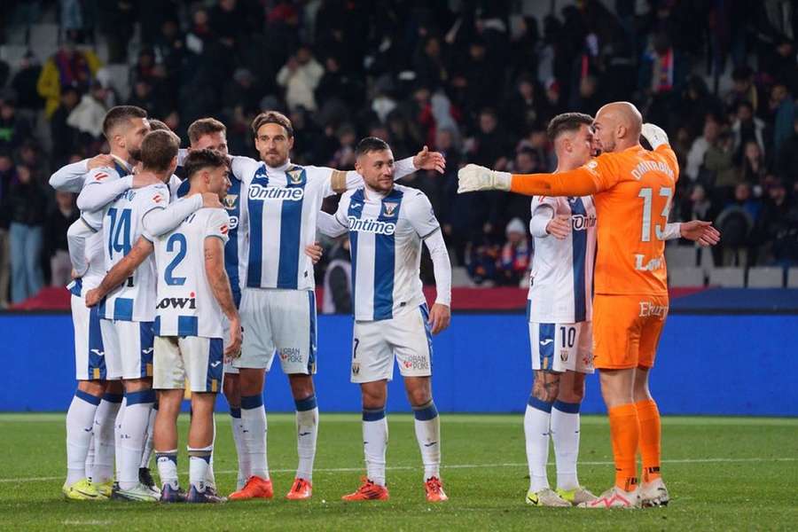 🚨 OFFICIEL !

🥒 Leganés descend en Segunda un an après sa montée !