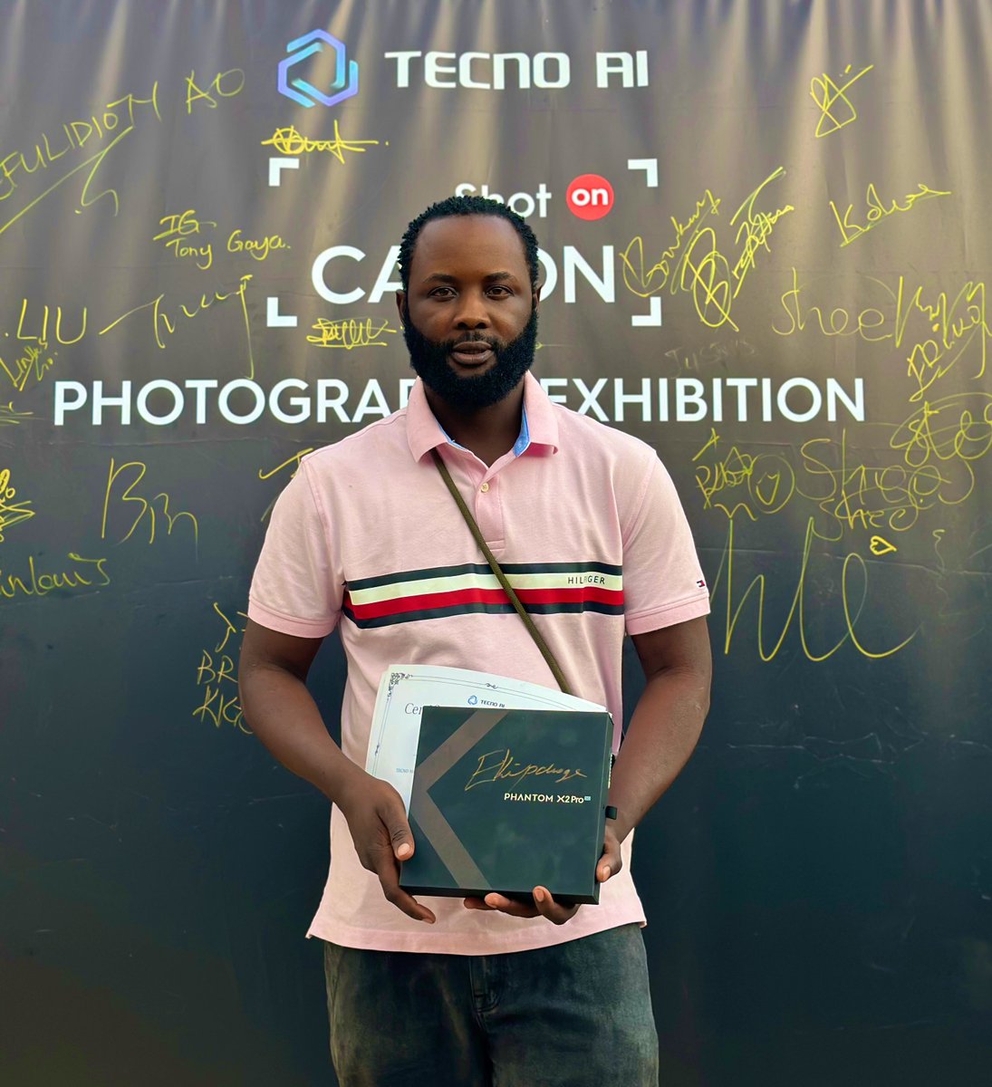 Gibons Miller 📸🛣️⛺️🌅 (@itsmiller_g) on Twitter photo Guys <a href="/TECNOMobile254/">TECNO Mobile Kenya</a> Decided to Award me the Phantom X2 Pro signed by Eliud Kipchoge
A win is a win… Guys <a href="/TECNOMobile254/">TECNO Mobile Kenya</a> Decided to Award me the Phantom X2 Pro signed by Eliud Kipchoge
A win is a win…