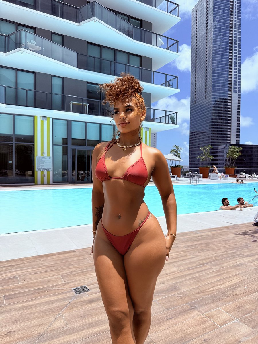 Renee Harmoni tweet media