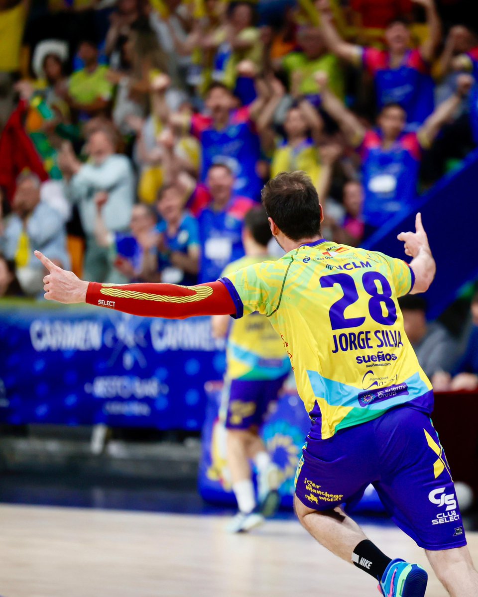 BM_Caserio's tweet photo. ¡NO HAY PALABRAS! 💛 

Gracias eternas por esta tarde mágica, por cada grito, cada aplauso y cada empujón desde la grada.
Nos habéis llevado en volandas… y se ha notado.

💥 Mañana nos espera una gran final.
Y ahora sí que sí…
¡Más que nunca, OS NECESITAMOS! https://t.co/lF31VpdbiQ