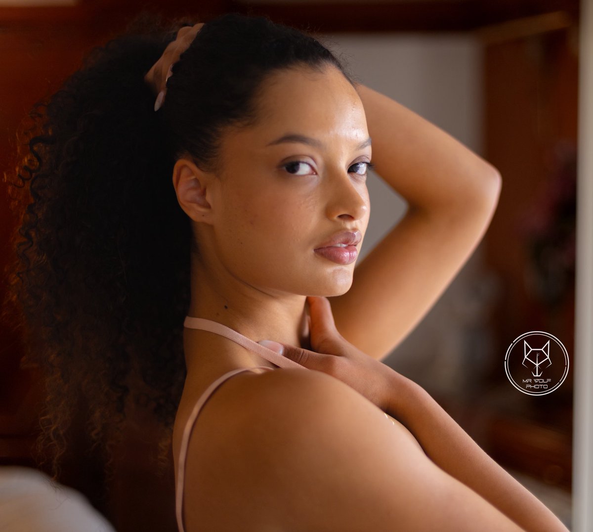 - Embrace  -

Shooting con <a href="/damn_queens20/">DAMN QUEEN</a> <a href="/dione_jill/">Dione Jill</a> 

#art #portrait #boudoir