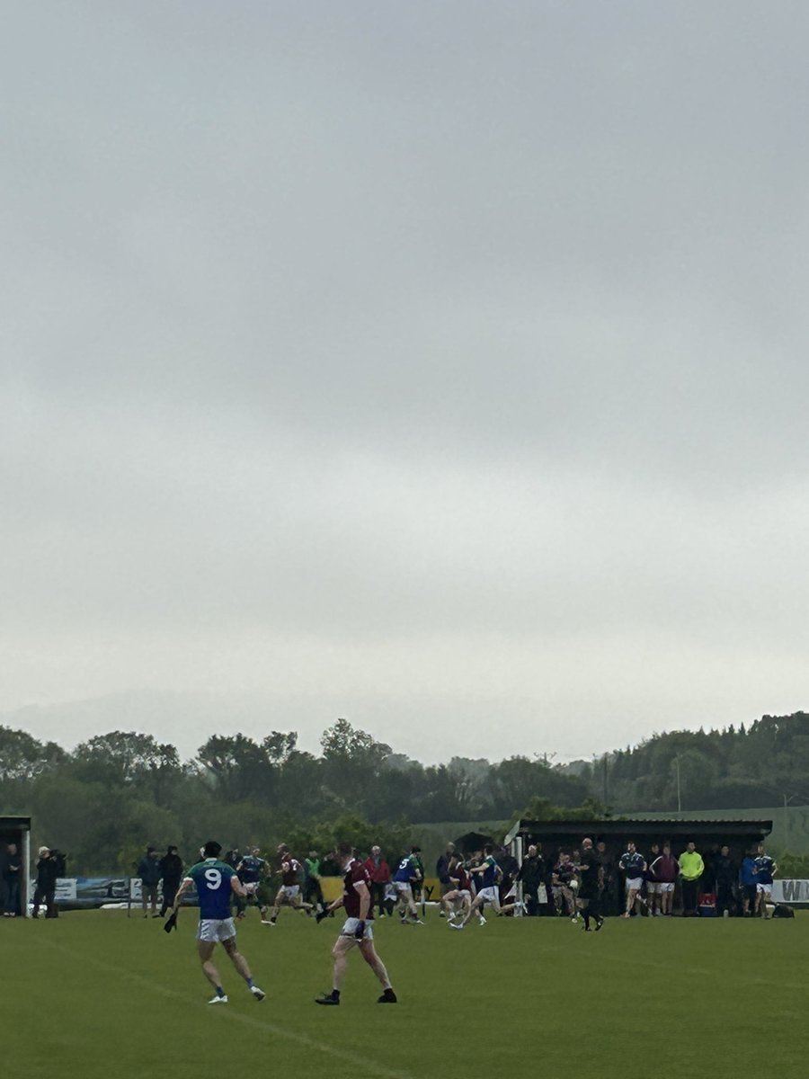 Castletown Liam Mellows (@castletownm) on Twitter photo Driving rain and wind here .
Give me some likes if you’re following or I’m going home and leaving it to <a href="/Glynnbarntown2/">Official GlynnBarntown GAA</a> who is doing a much better job than me 😆 Driving rain and wind here .
Give me some likes if you’re following or I’m going home and leaving it to <a href="/Glynnbarntown2/">Official GlynnBarntown GAA</a> who is doing a much better job than me 😆