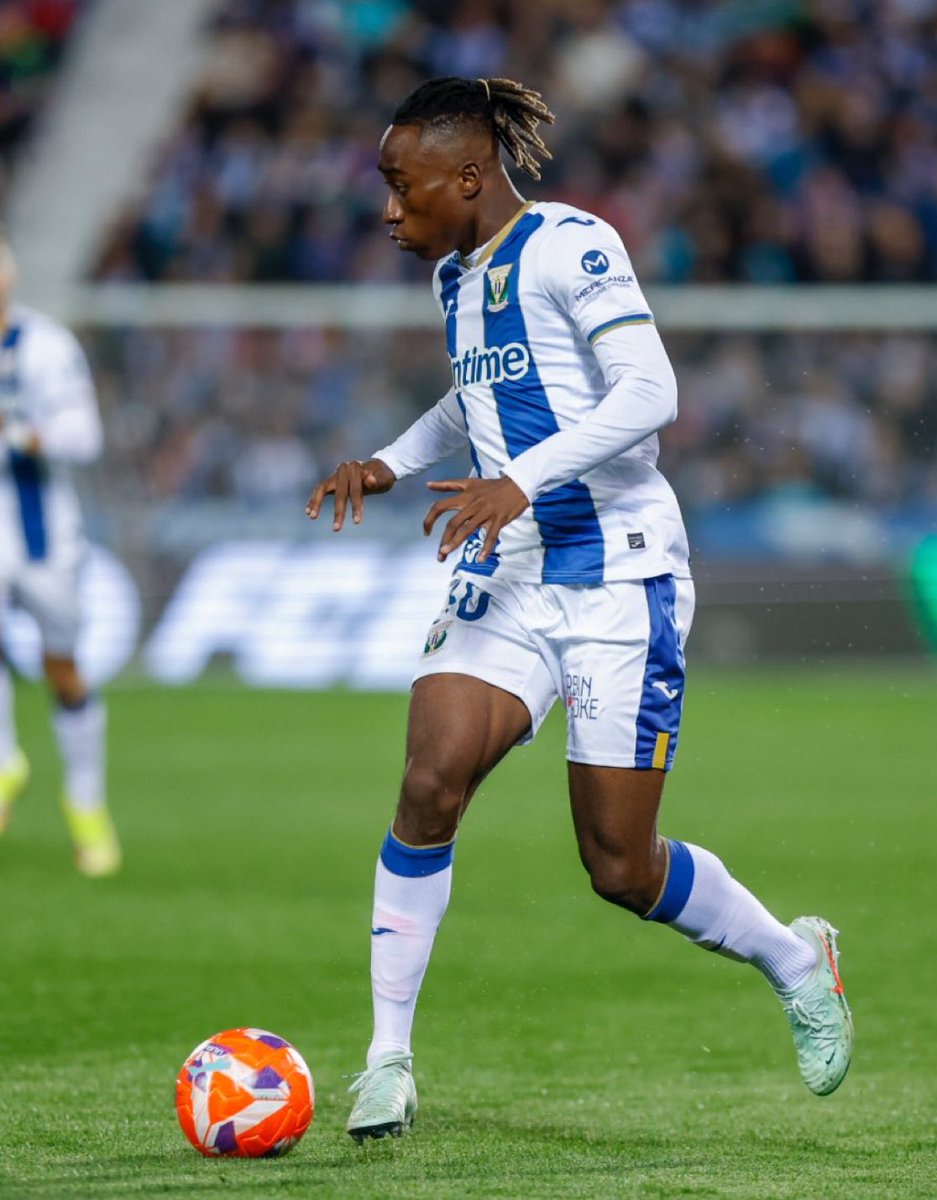 عبدالمحسن. tweet media