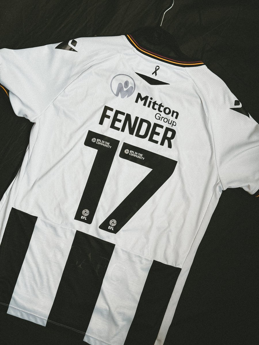 bcafctalhah's tweet image. All ready for Sam Fender in 3 weeks. Up the Geordie looking chickens.