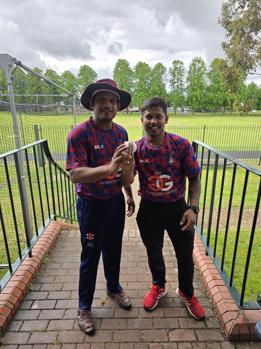 🚨 Today's results 🚨 

Victoria beat Arches by 7 wickets
Arches 95 (20.2 overs, S Gollavilli 4-39 including hat-trick, B Boby 5-12 including hat-trick)
Victoria 96-3 (16.2 overs, A Gray 42, M Green 20*)

Double hattrick today from these 2 🔥🔥