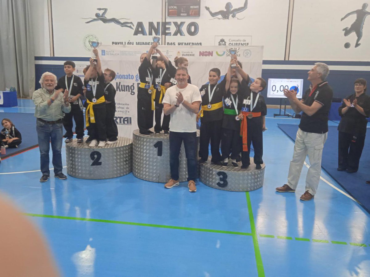 Toca apoiar o kung fu, coa presenza do deputado <a href="/roslufe/">ROSLUFE</a>