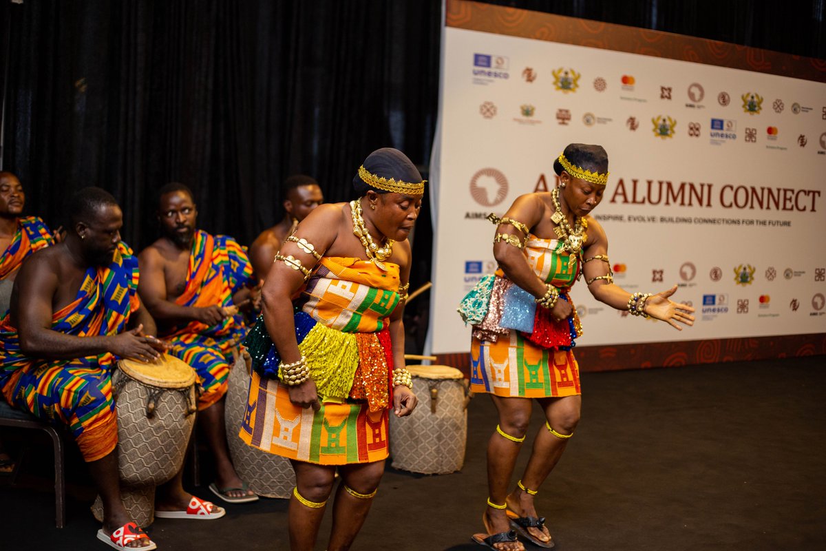 AIMS__Network's tweet photo. A night to remember!🥳
With a cultural flair, the AIMS #Alumni Dinner in #Ghana, brought together brilliant minds from all 6 AIMS Centres, inspiring journeys &amp; a vision for the future. 
From science to impact, our alumni are shaping the world.
#FutureXScience #AIMSAlumReunion25 https://t.co/Qok9tPvfOd