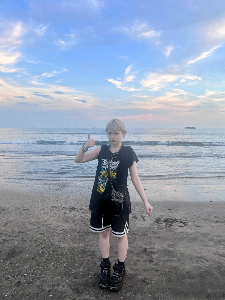 SDBu9rqukJSxbQm's tweet image. 今回の配信も楽しすぎて1時間が秒で終わった！！🍜
いつもありがとう🥰 おやすみなさい💤
#しずくちゃんのたからばこ 
#時空が歪む神配信 
#御子神シズク