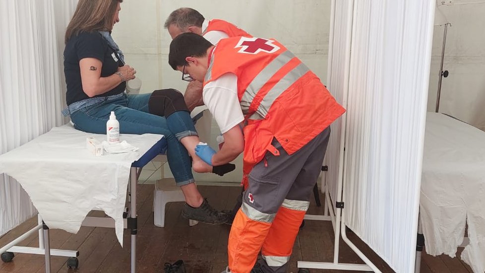 Creu Roja Lleida (@creurojalleida) on Twitter photo Les petites cures són una de les intervencions més habituals cada any al dispositiu de #serveispreventius de l'<a href="/AplecCaragol/">Aplec Caragol Lleida</a>
Ens podeu trobar a la carpa que hi ha just davant del Palau de Vidre
#SSPP #Socors <a href="/CreuRojaCAT/">Creu Roja Catalunya</a> Les petites cures són una de les intervencions més habituals cada any al dispositiu de #serveispreventius de l'<a href="/AplecCaragol/">Aplec Caragol Lleida</a>
Ens podeu trobar a la carpa que hi ha just davant del Palau de Vidre
#SSPP #Socors <a href="/CreuRojaCAT/">Creu Roja Catalunya</a>