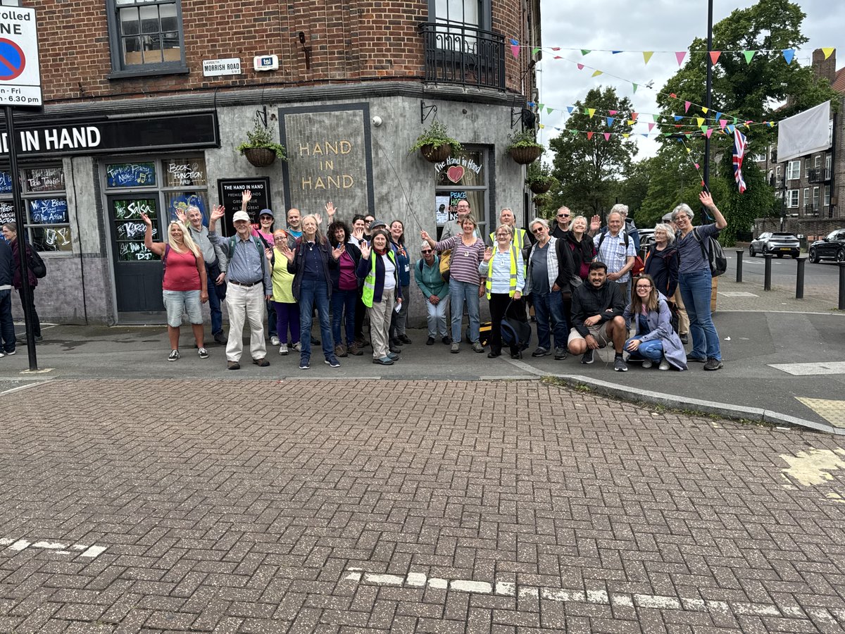 SocStreatham's tweet photo. A great Beating the Bounds event today where we covered some of the Streatham Parish boundary. Special thanks to our guides, John W Brown, Emma Fleming, Trudy Kuhn and Robert Doyle.
Group picture of the Clapham and Streatham groups New Park Rd #beatingthebounds https://t.co/KaVOS9ddJL