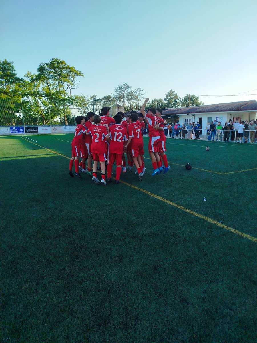 TominoFC's tweet photo. Conseguido!!! #Cadetes #TomiñoFC https://t.co/N3qAO9jhSV