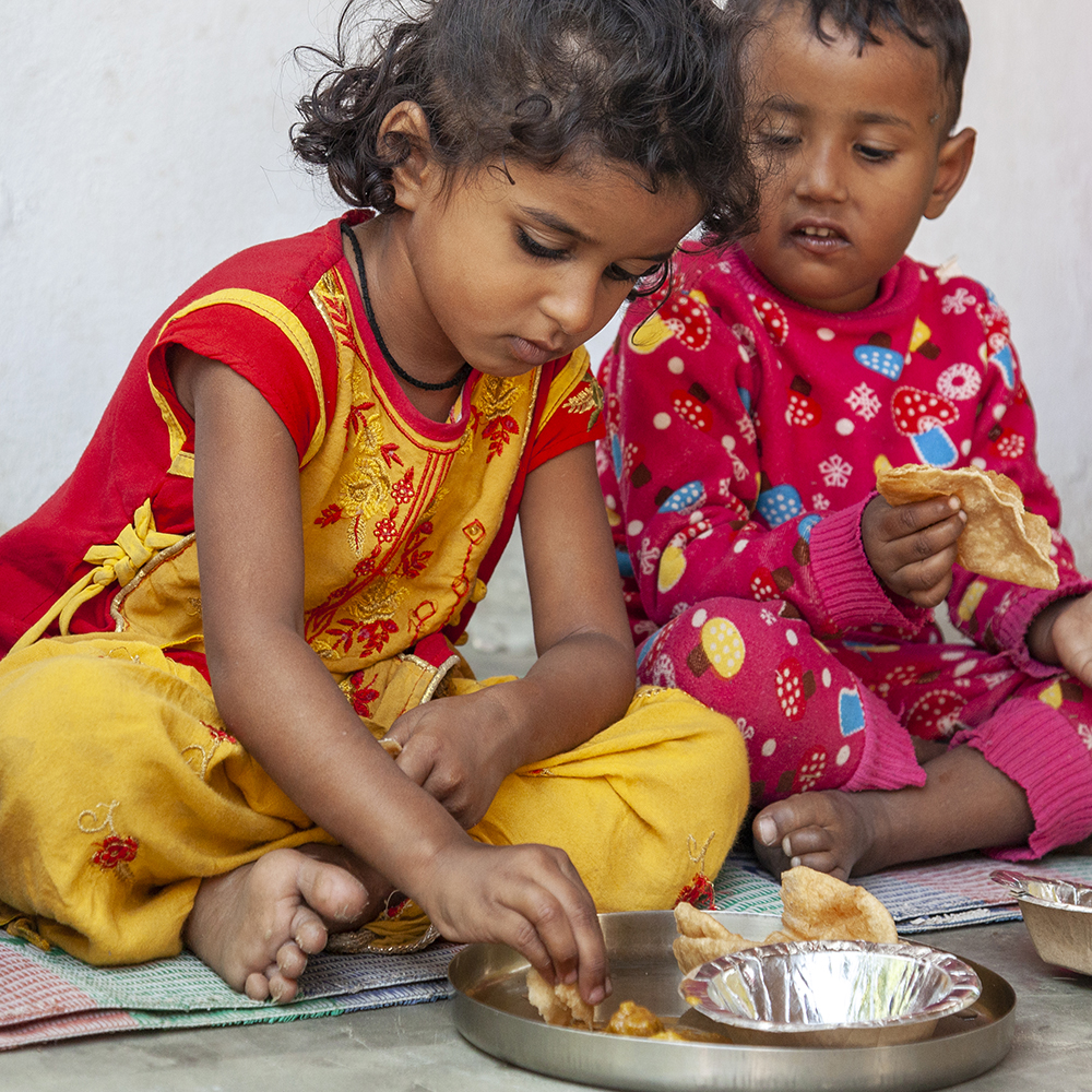 apneaap's tweet image. No one should have to choose between feeding their children and pursuing their dreams. Our nutrition program ensures women and families have access to healthy meals. Because hunger should never be a barrier to hope. #FoodSecurity #NutritionMatters #BasicNeeds