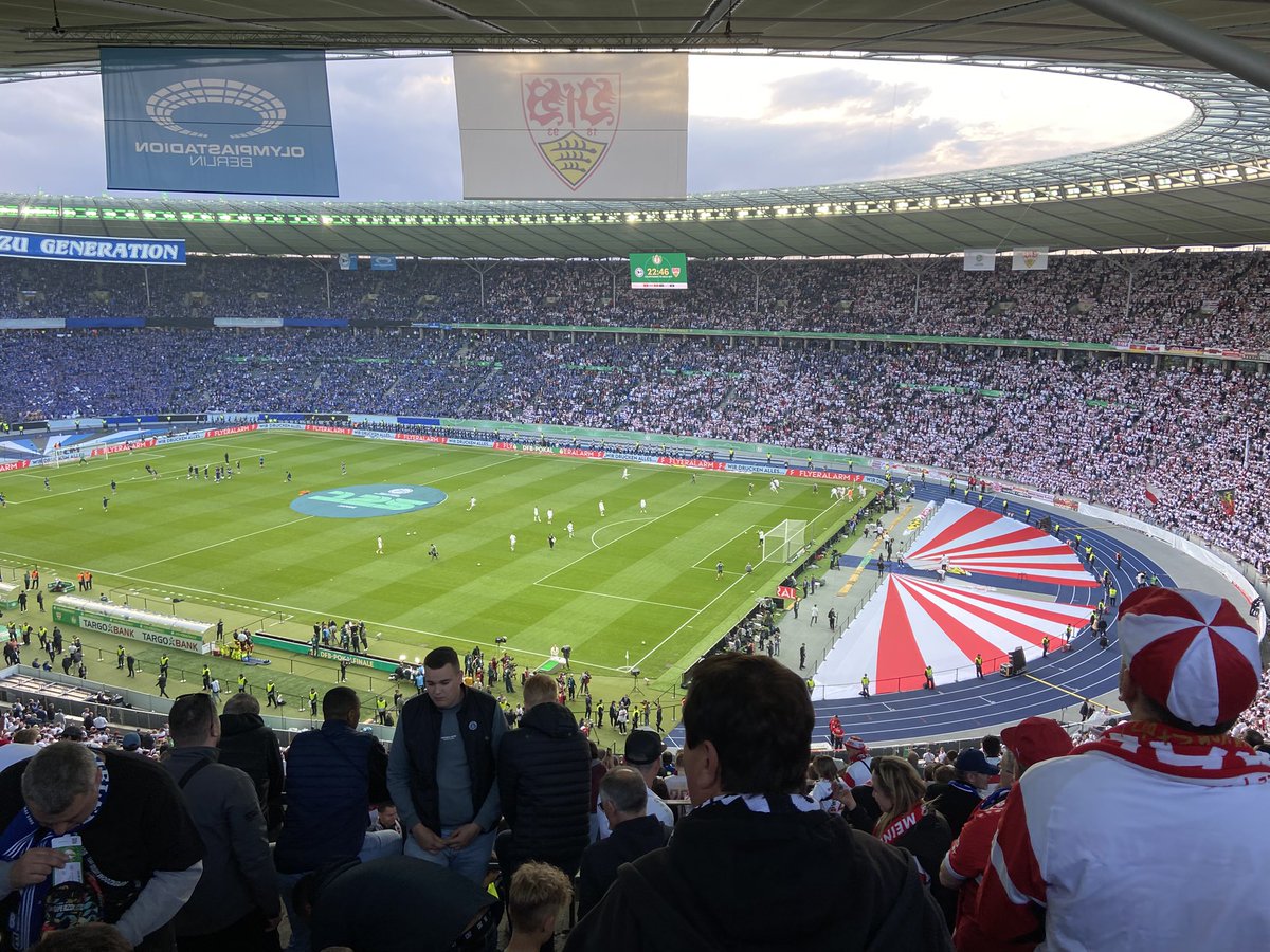 GilbertCarsten's tweet photo. Matchday! #dfbpokalfinale #DSCVfB https://t.co/XrOIVZ3lEu