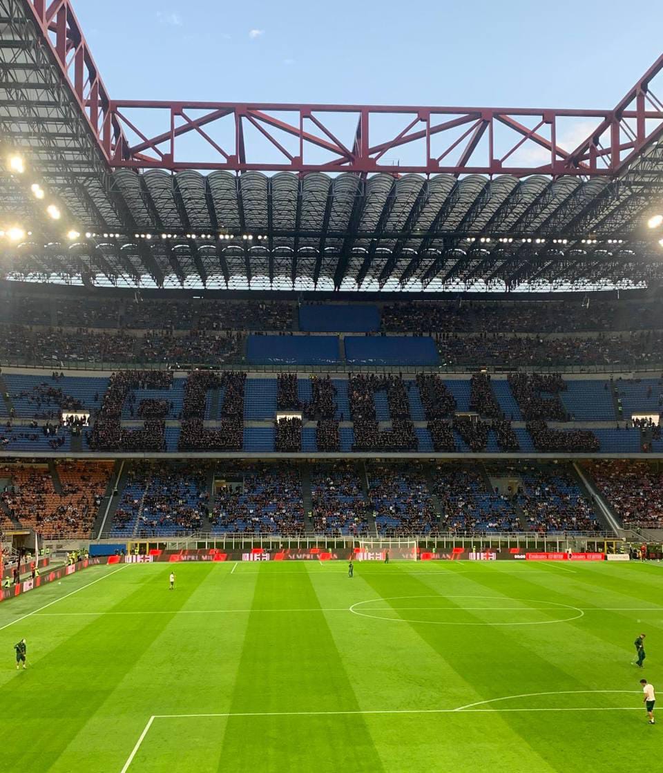 GaryRWard's tweet photo. AC Milan ultras added to this morning's massive protests with a clear message to the American owners.
They also plan to walk out of the stadium in the 15th minute.
#ACMilan #MILMON #MilanMonza #SerieA #SerieAEnilive https://t.co/6EwfaK0c7O