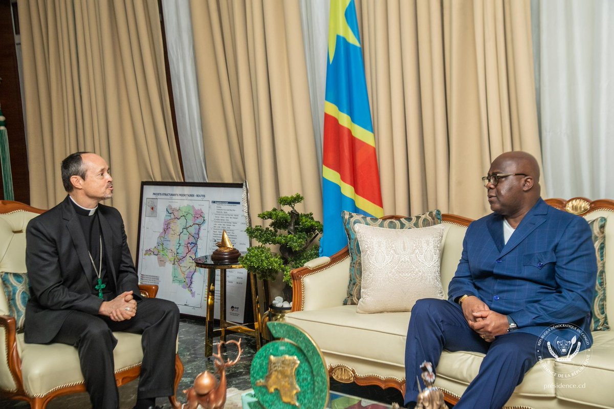 Presidence_RDC's tweet photo. Ce samedi 24 mai à la Cité de l’Union africaine, le Président de la République Félix Antoine Tshisekedi Tshilombo a accordé une audience au Nonce apostolique en République Démocratique du Congo (RDC), Monseigneur Mitja Leskovar. 

Les discussions ont essentiellement tourné autour de l’initiative pour la paix et le bien-vivre ensemble en RDC et dans la région des Grands Lacs portée par les évêques catholiques et protestants. 

« C’était une rencontre très cordiale et très constructive avec son Excellence, M. Félix Tshisekedi », a indiqué le Nonce apostolique.
https://t.co/RVYTeN0EtZ