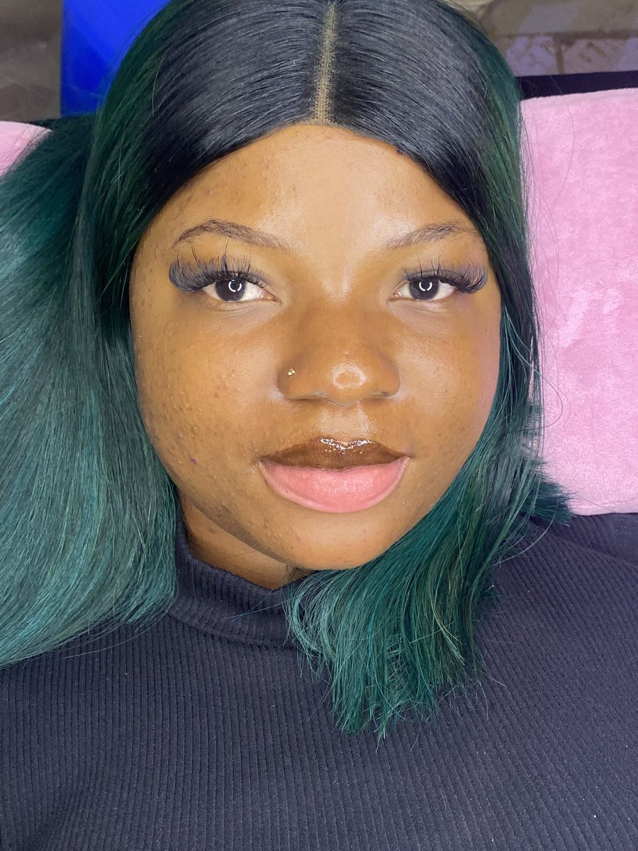 Candyy900's tweet photo. @Dr_Pharouk @instablog9ja I’m a lash and brow tech o🥹 https://t.co/IuiooyKjvn