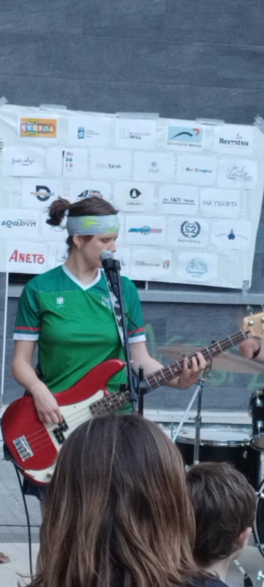 Gure bajista onena da u os mato.