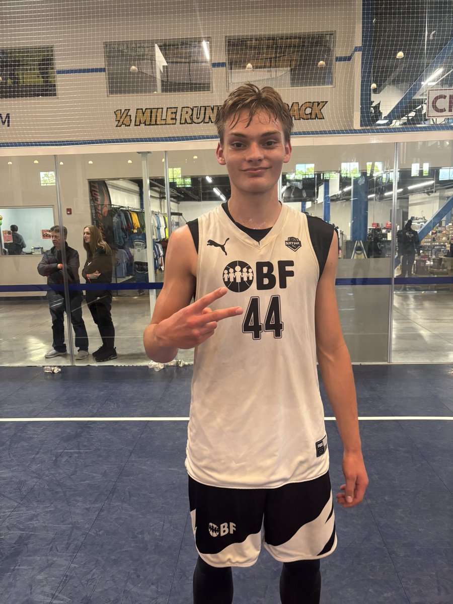 Jaiden Johnston ‘26 led the charge for his squad! A dynamic playmaker who thrives in transition—constantly pushing the pace. Created his own shot with ease and knocked down multiple tough 3s off the dribble