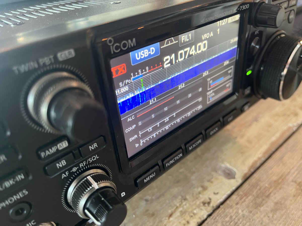 With the DeltaFlex pointed NW, 15m kept on rolling last night. I was up WAY past my bedtime but it was worth it for 384 FT8 contacts.