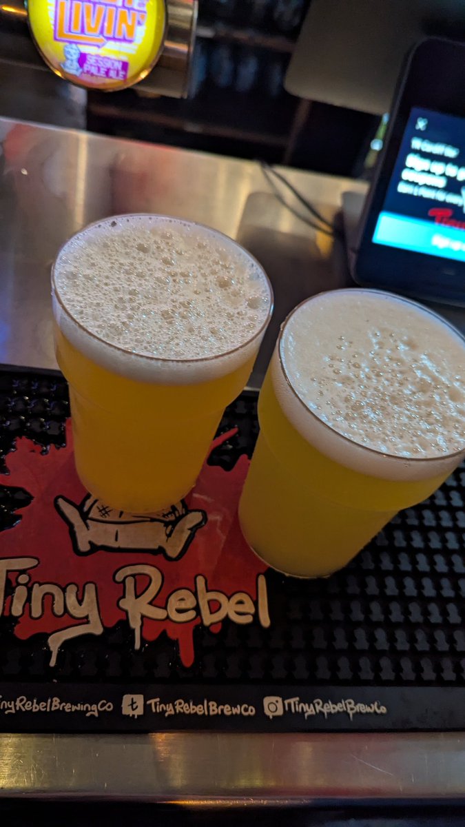 CorkBeerTweets (@corkbeer) on Twitter photo In <a href="/TinyRebelCdff/">Tiny Rebel Bar Cardiff</a> with <a href="/beer_leeds/">LeedsBeerTweets</a>. This is the classic Clwb Tropicana. On draught. Cheers all. In <a href="/TinyRebelCdff/">Tiny Rebel Bar Cardiff</a> with <a href="/beer_leeds/">LeedsBeerTweets</a>. This is the classic Clwb Tropicana. On draught. Cheers all.
