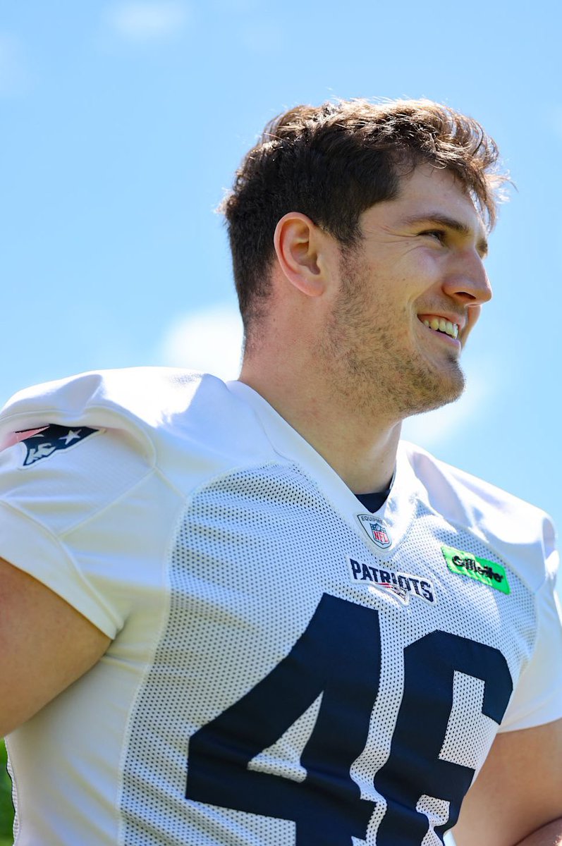 #Patriots rookie TE/FB Brock Lampe had the highest run blocking grade (84.5) in college football among non-offensive lineman last season, per <a href="/PFF/">PFF</a>.

The 6’1 252-pound 22-year-old could earn himself a viable role in Josh McDaniels’ offense if he proves himself this offseason.