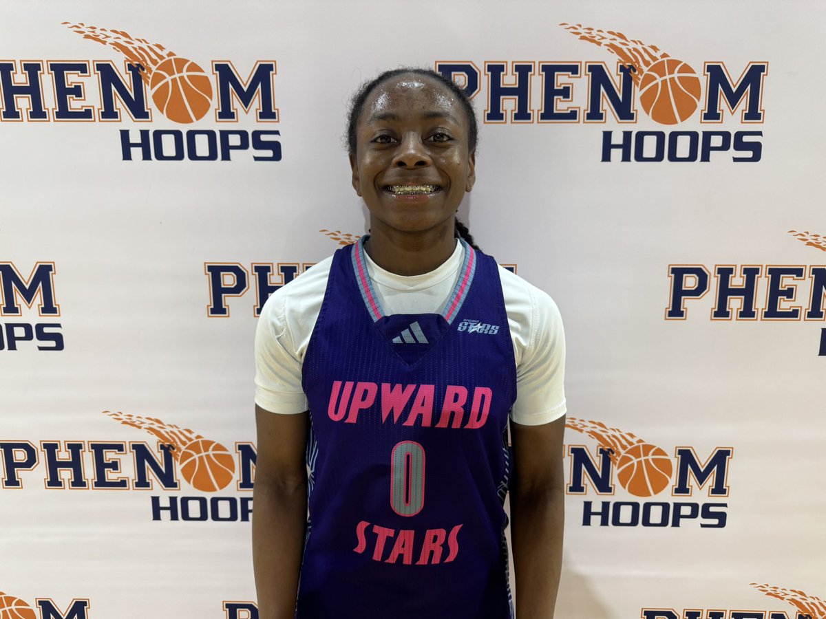 Makayla Moore (Upward Stars) high motor guard that’s fearless. Can knife through the defense with her shifty handles. Has an effective midrange &amp; three point jumper. Knows when to attack the gaps. Great body control. #PhenomMDC