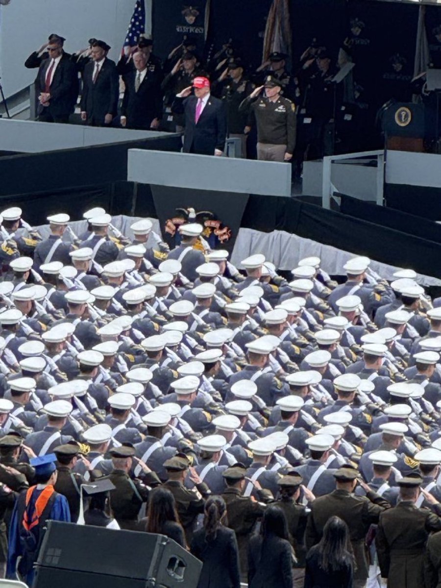 COMMANDER in CHIEF 🙏🇺🇸🙏🇺🇸