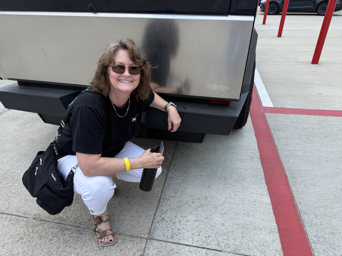 sdlocke1's tweet image. Great customer appreciation event at the Tesla - Cypress, Texas location today!
