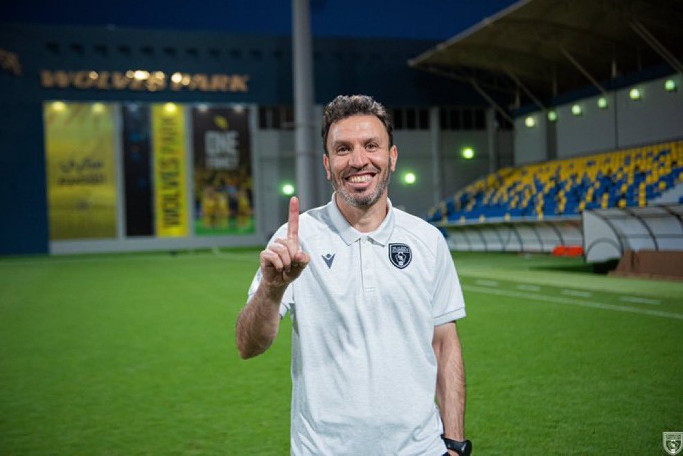 ارتبط اسمه بالتعاون وبالذهب 🏆💛
فال الخير علينا لاعب ومدرب .