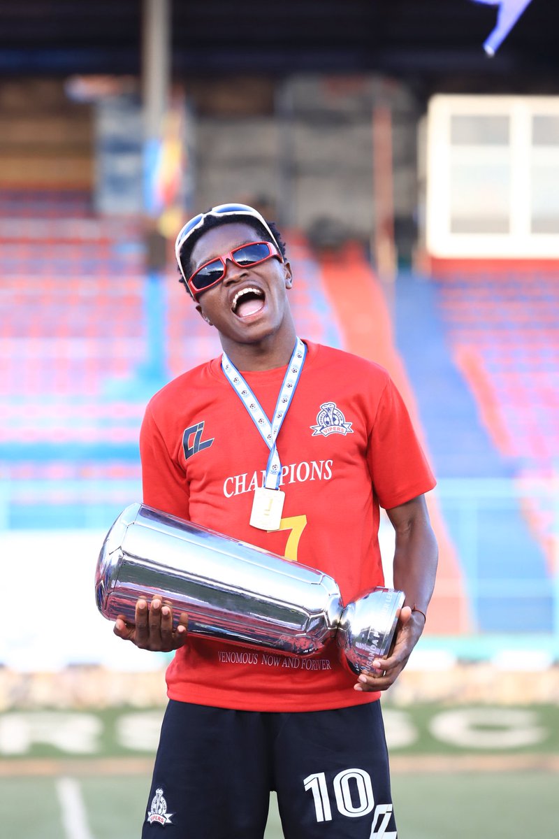The <a href="/UPL/">StarTimes Uganda Premier League</a> 2024/25 season has come to an end with <a href="/VipersSC/">𝐕𝐢𝐩𝐞𝐫𝐬 𝐒𝐩𝐨𝐫𝐭𝐬 𝐂𝐥𝐮𝐛</a> being crowned Champions 🏆

MatchDay 30 Full results:
Vipers 1-1 Bright Stars
Lugazi 0-1 SC Villa 
Mbale Heroes 1-6 Kitara
NEC 1-0 URA
UPDF 2-3 BUL
Wakiso Giants 0-2 Police
Maroons 2-0 Mbarara City 
Express FC 0-3 KCCA