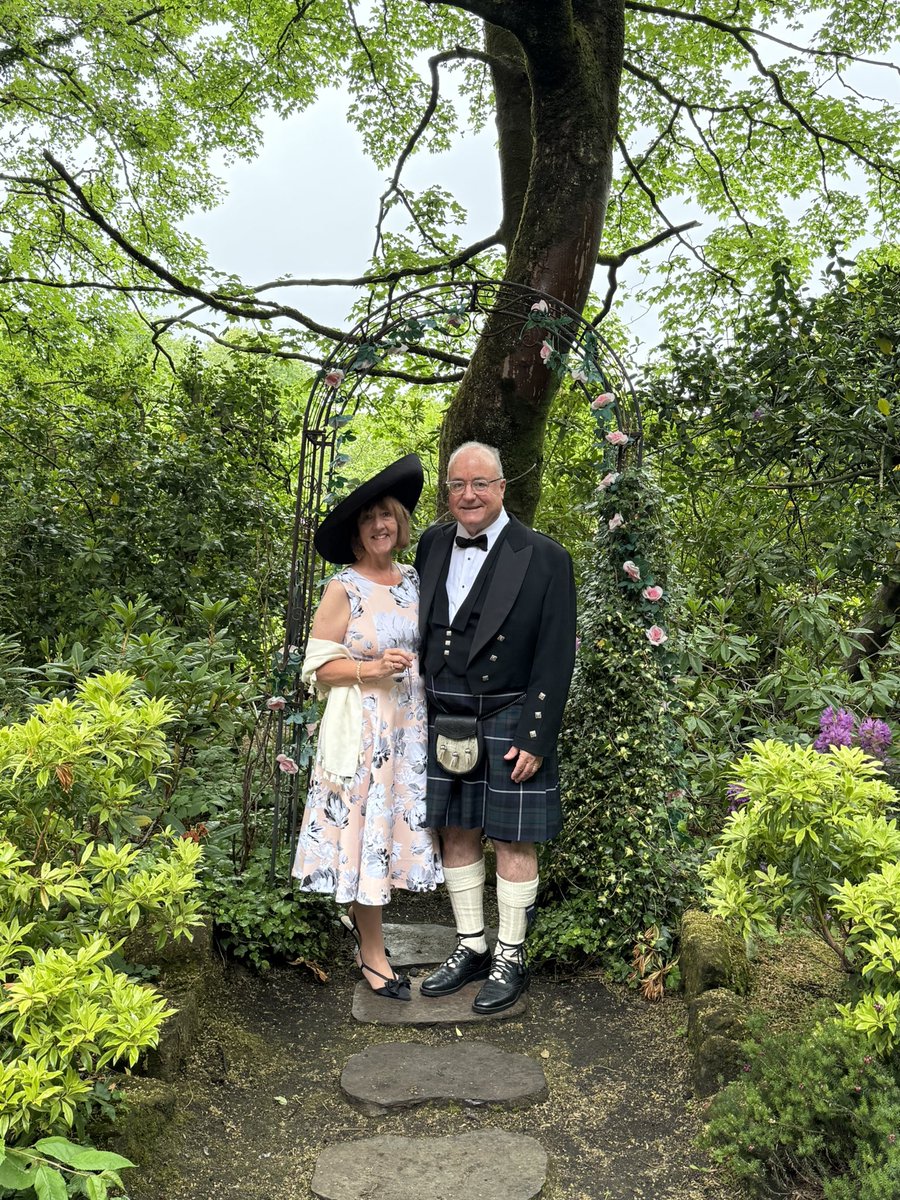 At a wedding in Glasgow, Scotland.  🏴󠁧󠁢󠁳󠁣󠁴󠁿