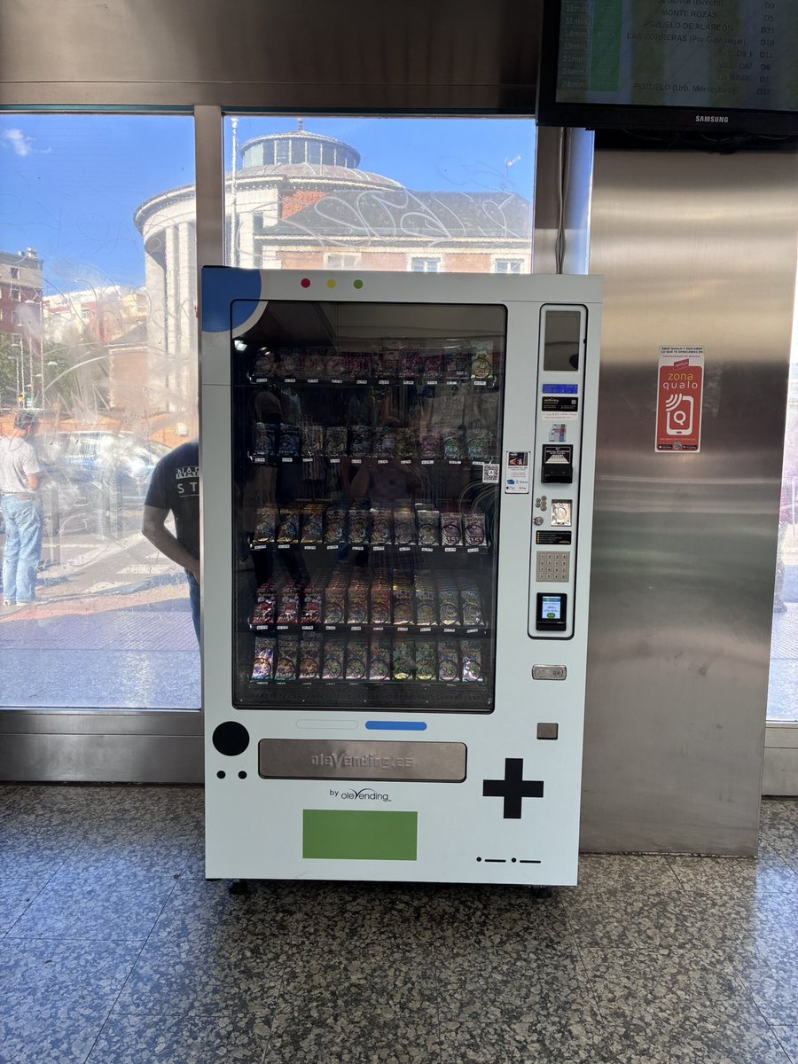 Tsuki Center tweet media