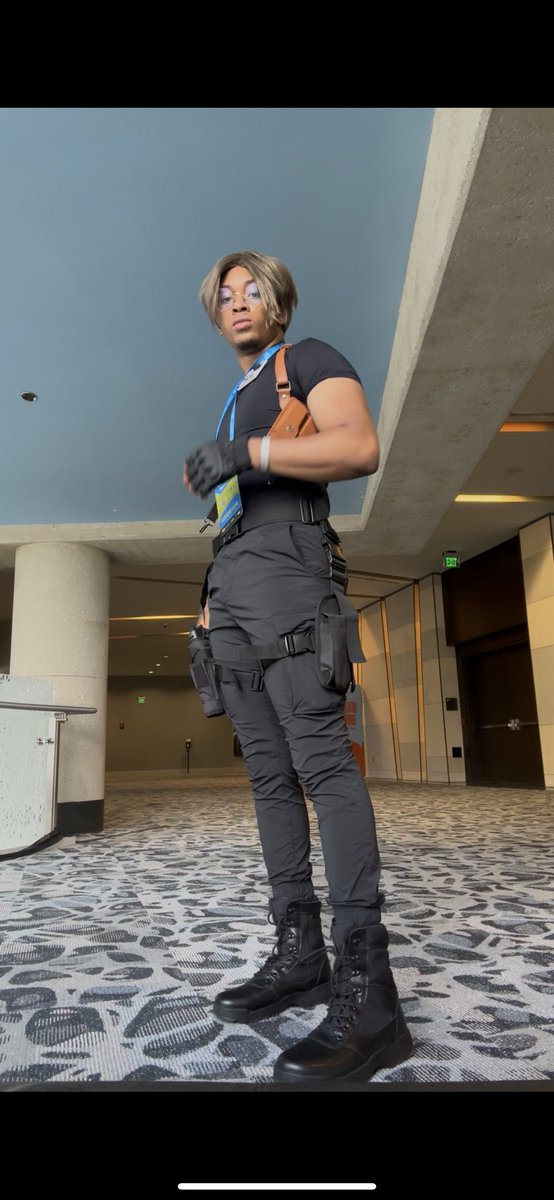Shotou 天 DREAMCON ‘25 (@iishotou) on Twitter photo LEON KENNEDY at <a href="/DreamHackNA/">DreamHack North America</a>!! If you see me say hey!
Will also be streaming from the creator booth today 4-6PM and during the con!
Twitch.tv/iShotou come say hi! 😤 LEON KENNEDY at <a href="/DreamHackNA/">DreamHack North America</a>!! If you see me say hey!
Will also be streaming from the creator booth today 4-6PM and during the con!
Twitch.tv/iShotou come say hi! 😤