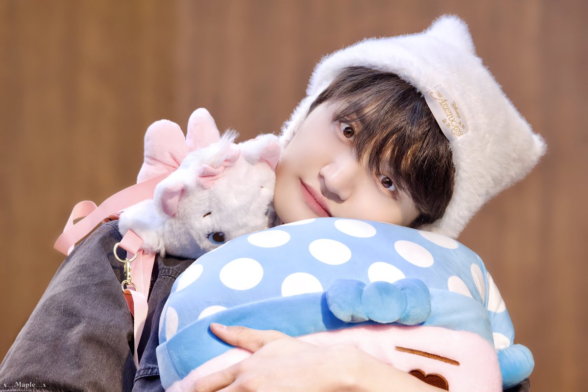 250524 디마뮤 팬싸

🎀💤💖

#LUCY #루시 #원상 #조원상